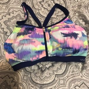 Victoria’s Secret underwire sports bra 36 DD.